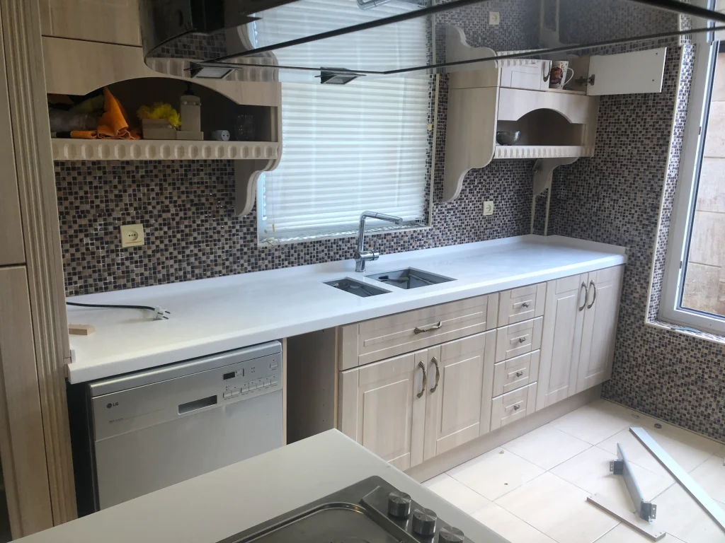 نصب کابینت در دانشگاه
